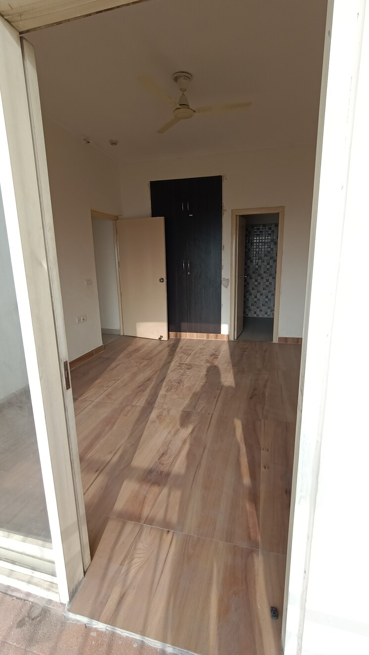Room, antriksh-golf-view 2 Bedroom 1245 Sq.Ft. Apartment In Sector 78 Noida 9750146