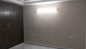 Master Bedroom in 3 BHK Builder Floor at Sector 57 – for Rent