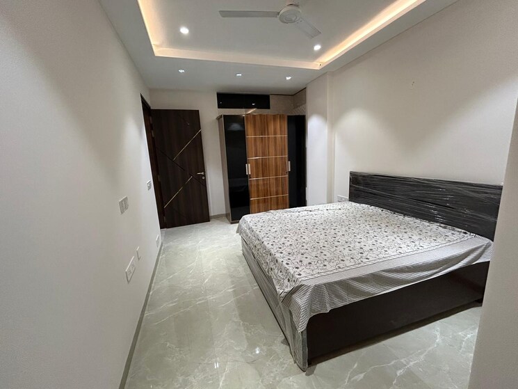 Bedroom, sector 45 3 Bedroom 1800 Sq.Ft. Builder Floor In Sector 45 Gurgaon 9750199