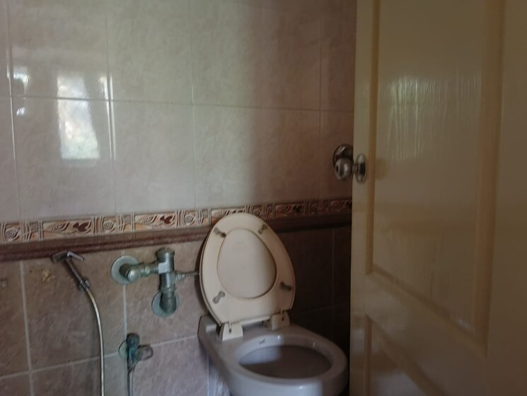 Bathroom, kalpataru-classic 2 Bedroom 1250 Sq.Ft. Apartment In Malad West Mumbai 9750204