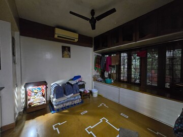 Parking in 2 BHK Apartment at Kalpataru Classic, Malad West – for Rent