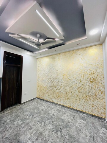 Bedroom in 3.5 BHK Builder Floor at Surya Apartments Govindpuram, Govindpuram – for Sale