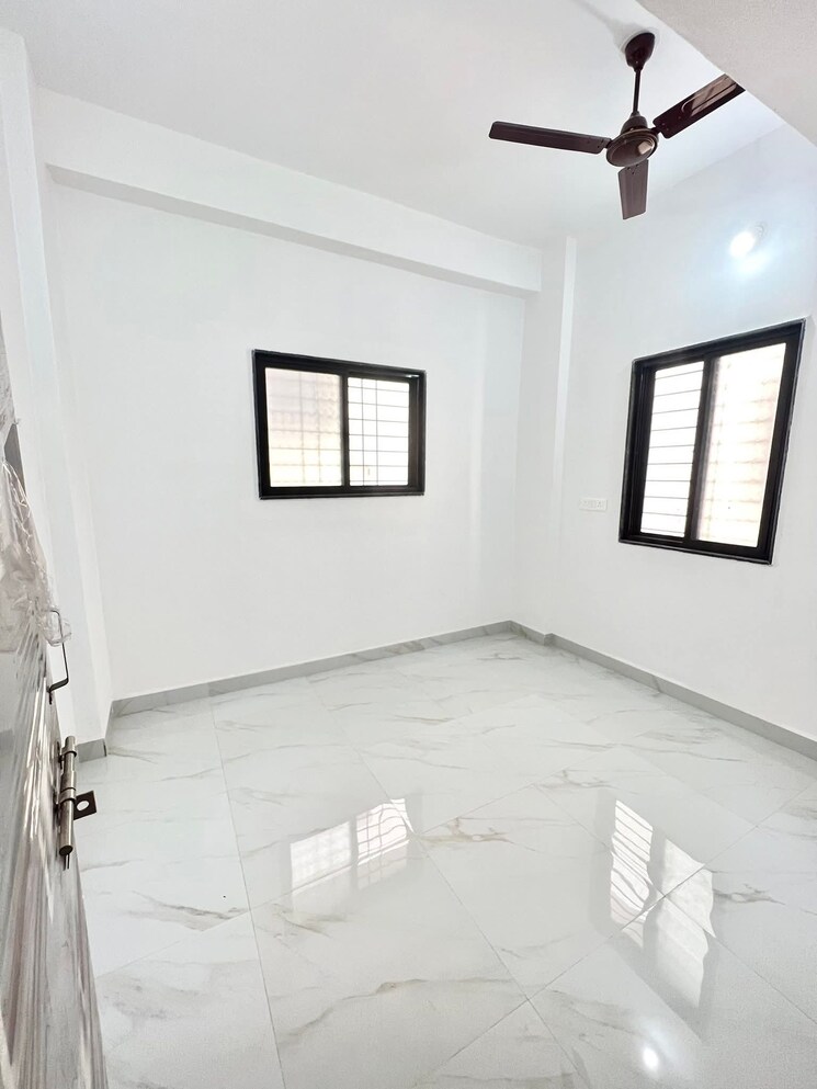 Cover Image, madhuban-satin-brick 1 Bedroom 560 Sq.Ft. Apartment In Kharadi Pune 9750226