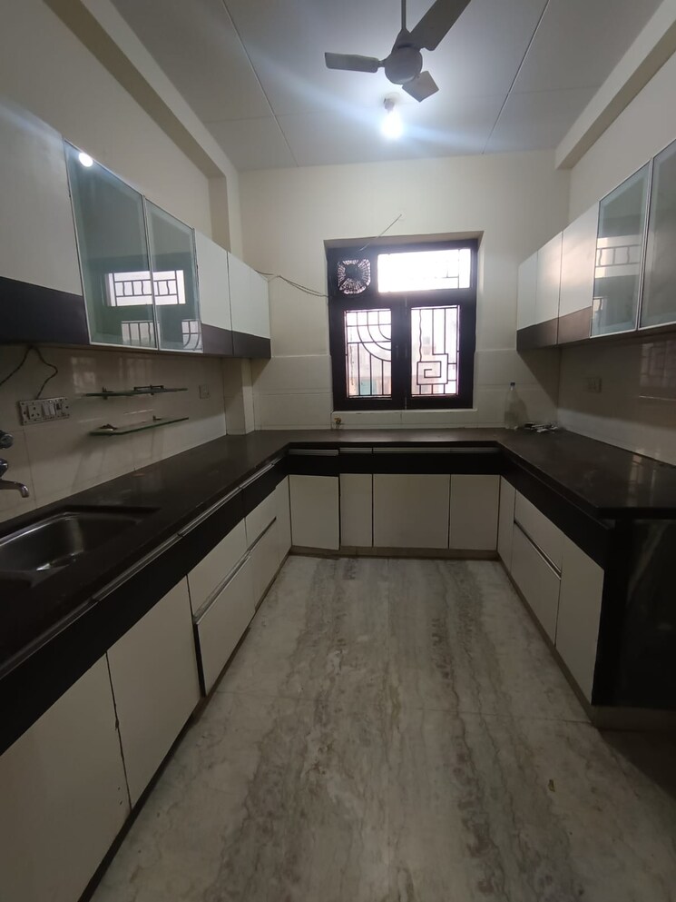 Kitchen, apex-anuradha-apartments 3 Bedroom 1350 Sq.Ft. Apartment In Paschim Vihar Delhi 9750257