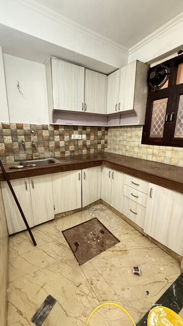 Kitchen in 2 BHK Independent House at JakhaN-Rajpur Road – for Rent