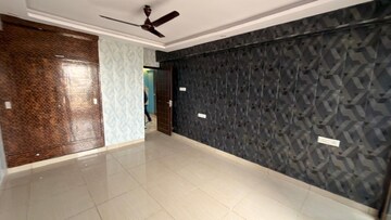 Room in 2 BHK Apartment at Ratan Galaxy, Vrindavan Yojna – for Rent