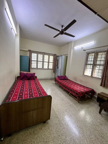 Bedroom in 2 BHK Apartment at Koregaon Park – for Rent