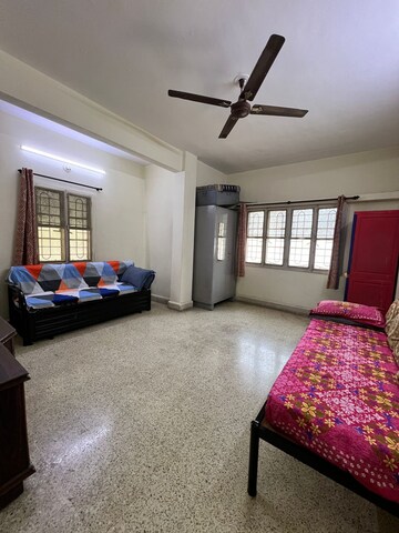 Bedroom in 2 BHK Apartment at Koregaon Park – for Rent