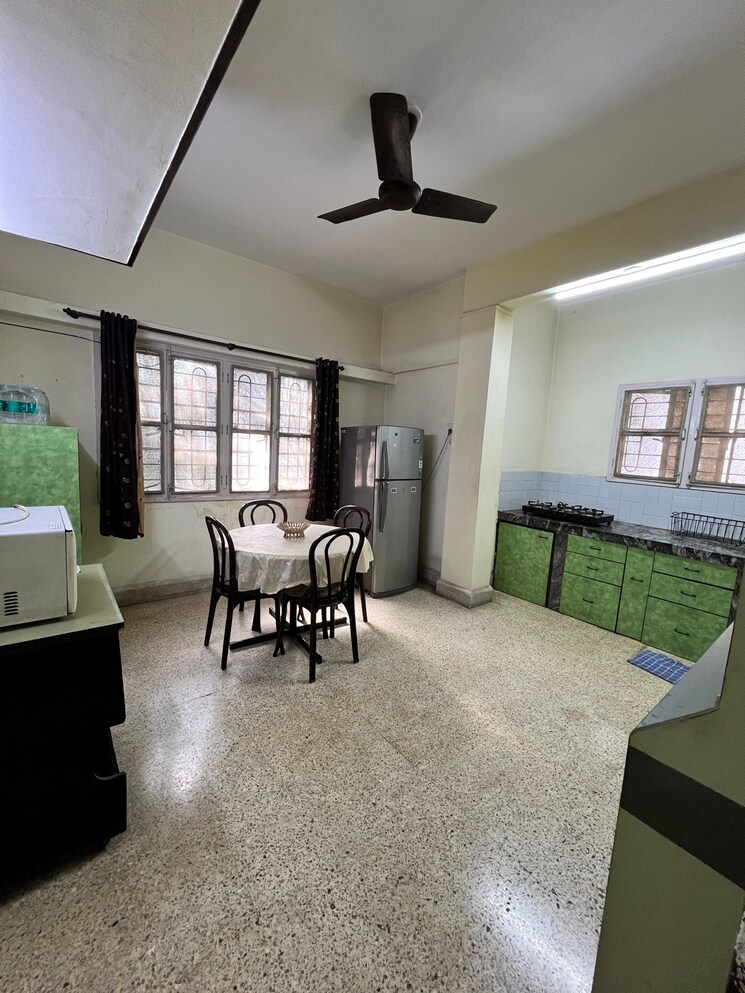  Parking, koregaon park 2 Bedroom 1050 Sq.Ft. Apartment In Koregaon Park Pune 9750323