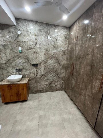 Bathroom in 3 BHK Builder Floor at Sector 38 – for Rent