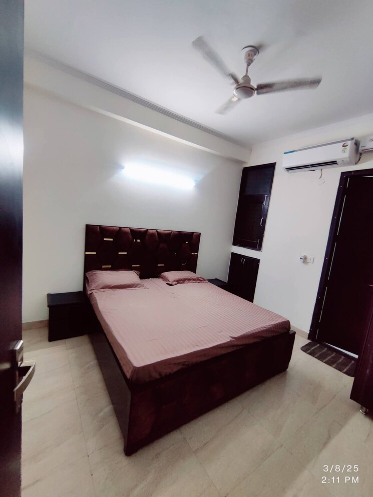 Bedroom, sector 40 3 Bedroom 2200 Sq.Ft. Builder Floor In Sector 40 Gurgaon 9750340