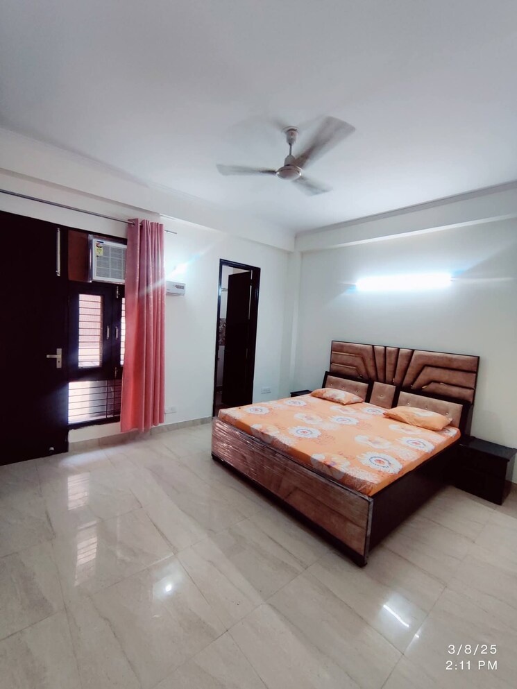 Bedroom, sector 40 3 Bedroom 2200 Sq.Ft. Builder Floor In Sector 40 Gurgaon 9750340