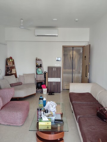 Furnished Amenities in 2 BHK Apartment at Lodha Primo, Parel – for Rent