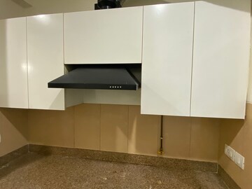 Furnished Amenities in 3.5 BHK Apartment at Emaar Emerald Estate, Sector 65 – for Rent