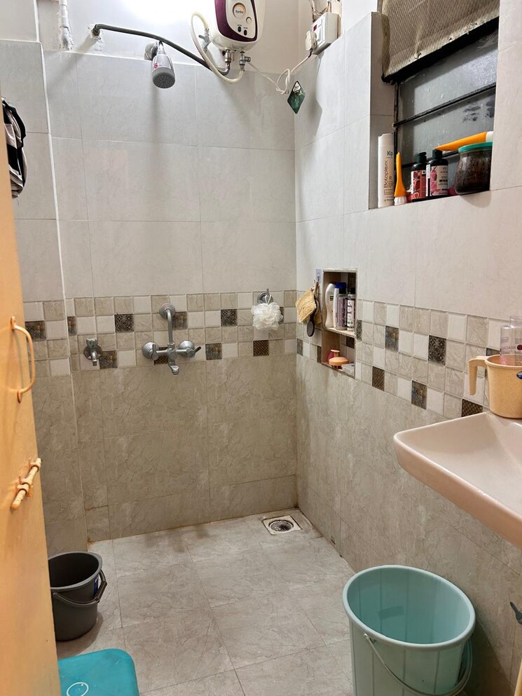 Bathroom, mantri-aangan 1 Bedroom 650 Sq.Ft. Apartment In Koregaon Park Pune 9750507