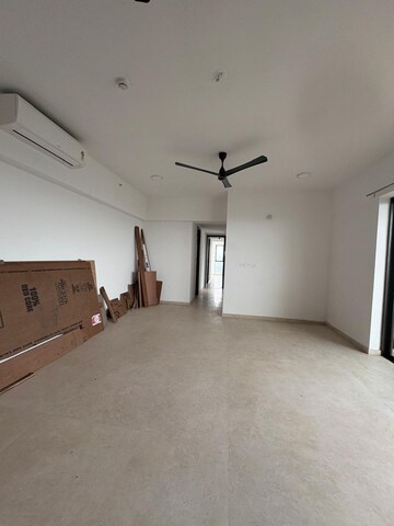 Room in 4 BHK Penthouse at Lodha Lakeshore Greens, Dombivli East – for Rent