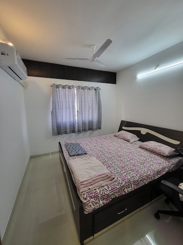 Bedroom in 2 BHK Apartment at Yamuna Apartments Bibwewadi, Bibwewadi – for Rent