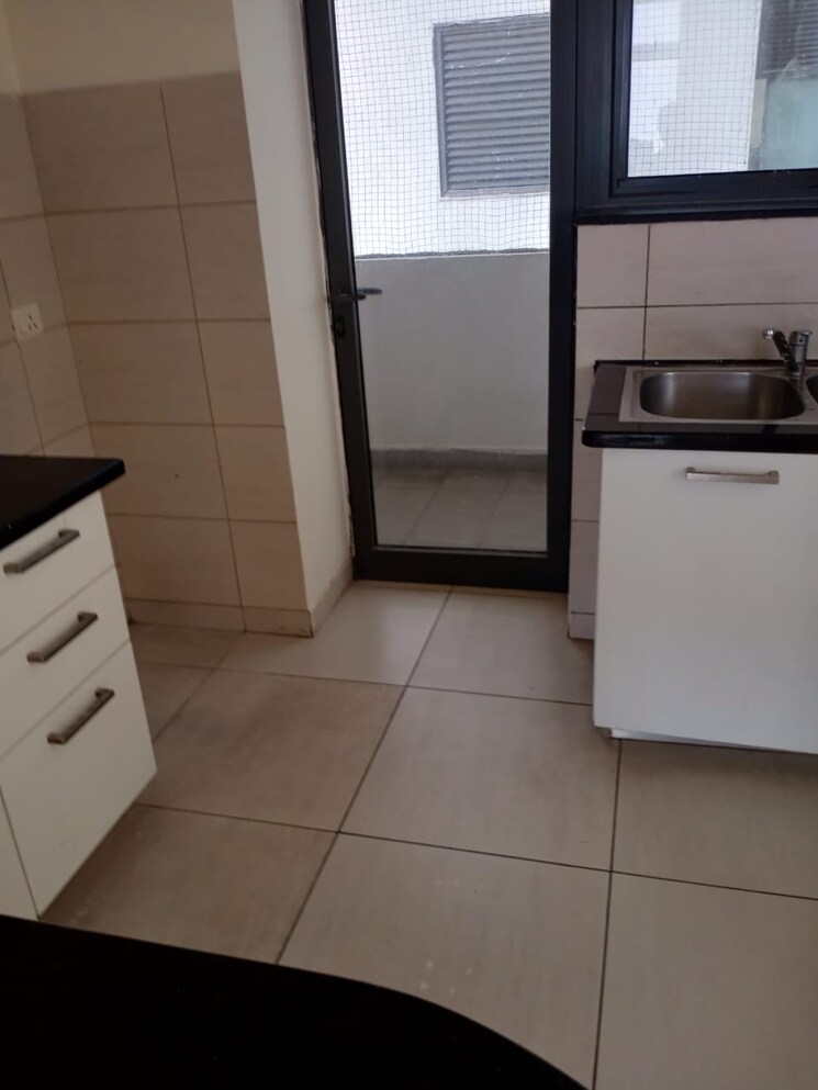 Bathroom, ireo-the-grand-arch 3 Bedroom 2164 Sq.Ft. Apartment In Sector 58 Gurgaon 9746892