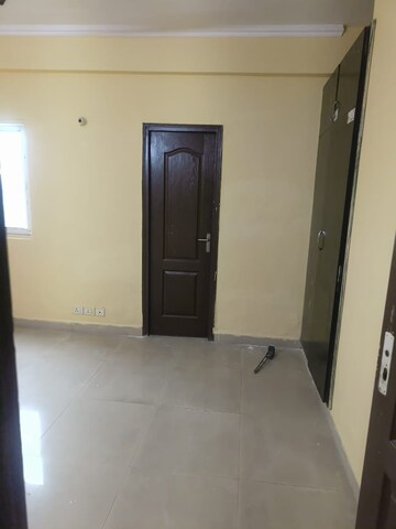 Room in 2 BHK Apartment at Aims Golf Avenue II, Sector 75 – for Rent