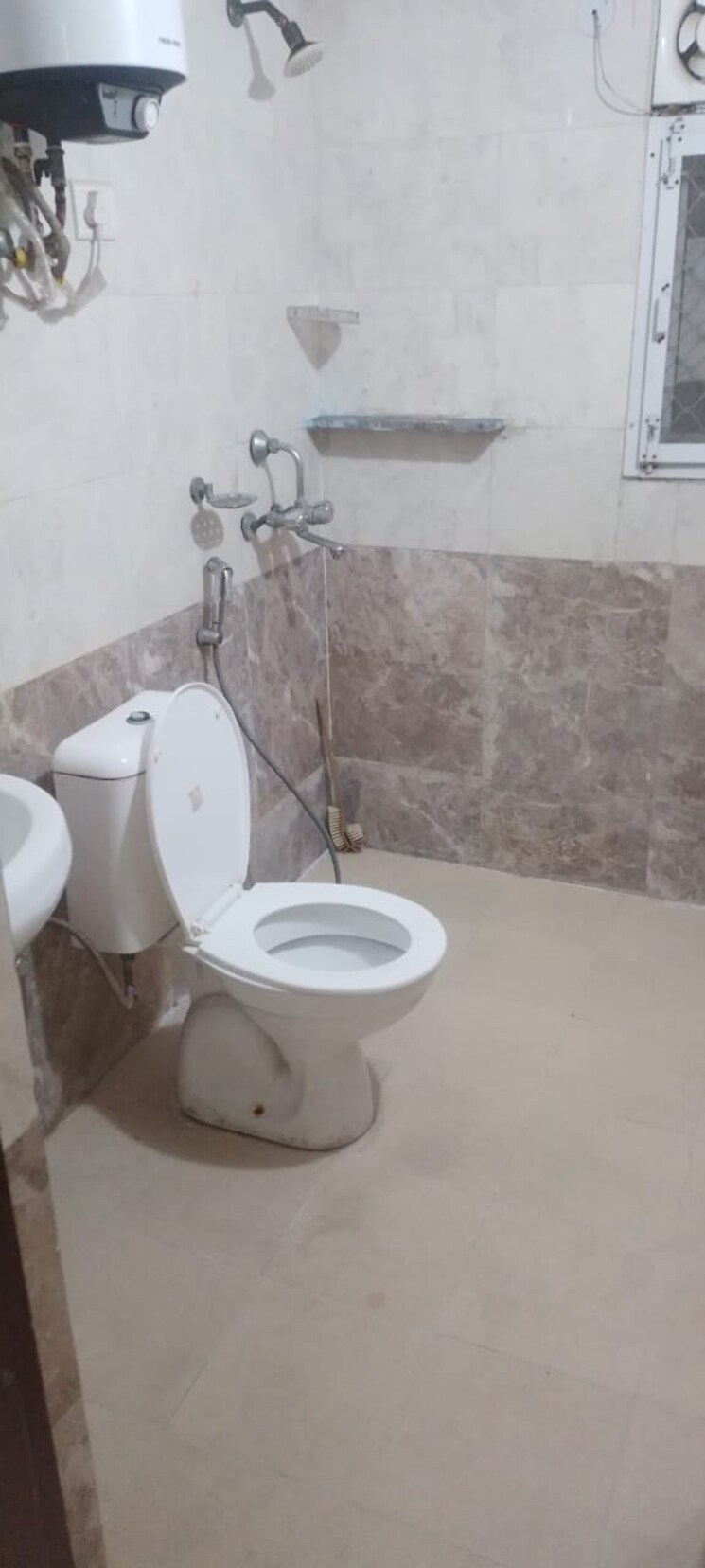 Bathroom, gardenia-golf-city 2 Bedroom 950 Sq.Ft. Apartment In Sector 75 Noida 9750678