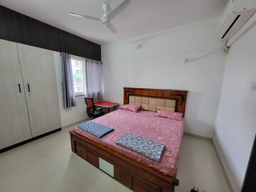Bedroom in 2 BHK Apartment at Konark Vihar, Satara Road – for Rent