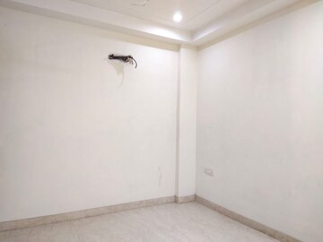 Room in 3 BHK Builder Floor at East Of Kailash – for Sale