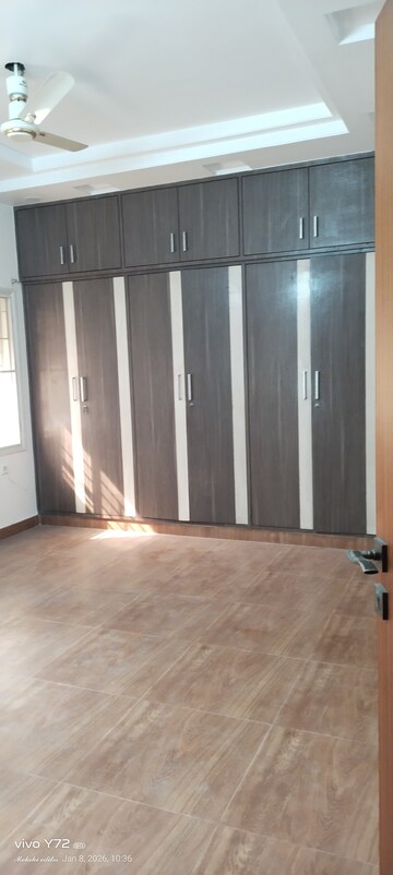 Bedroom in 3 BHK Apartment at Aparanji Estate, Madhapur – for Rent