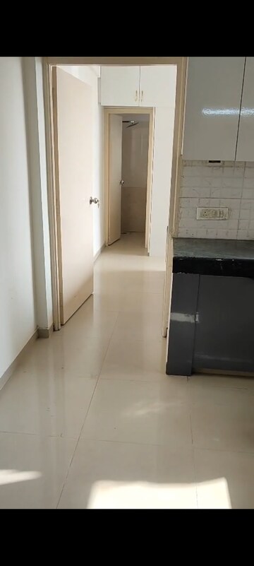 1 BHK Apartment For Sale in Shree Vardhman Green Court, Sector 90