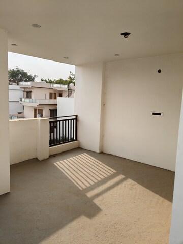 Room in 3 BHK Independent House at Malsi – for Sale