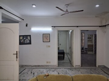 Building Lobby in 3 BHK Builder Floor at Unitech South City II, Sector 50 – for Rent