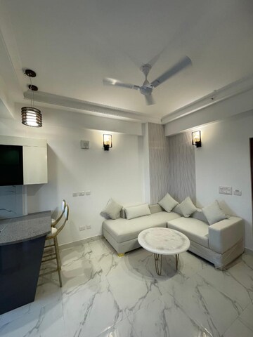 Team Area in  Pg at Alpha Ii Greater Noida – for Rent