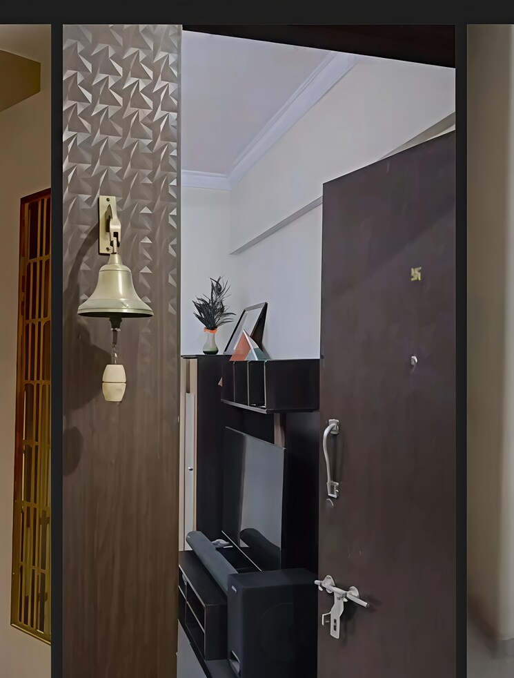 Bathroom, mulund east 2 Bedroom 600 Sq.Ft. Apartment In Mulund East Mumbai 9750843