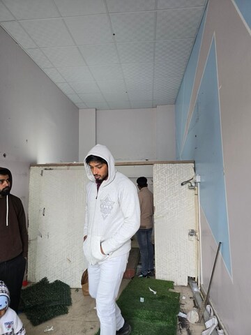  Shop For Sale in Signature Global The Roselia, Sector 95a