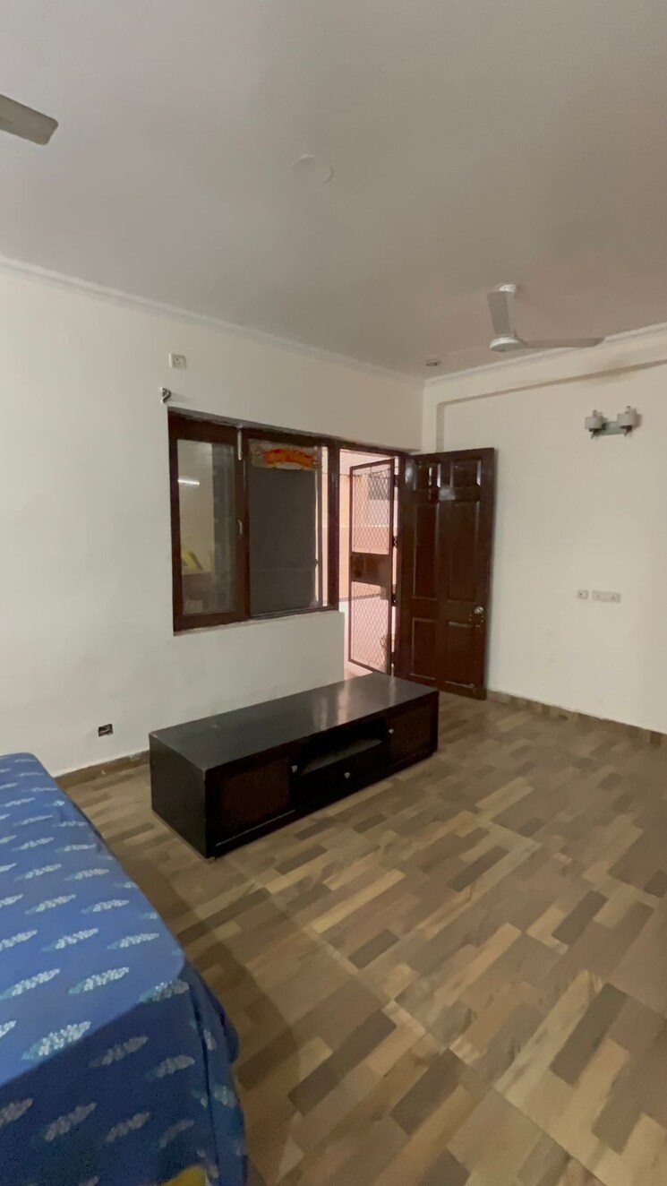 Cover Image, green fields colony 3 Bedroom 180 Sq.Yd. Builder Floor In Green Fields Colony Faridabad 9750993