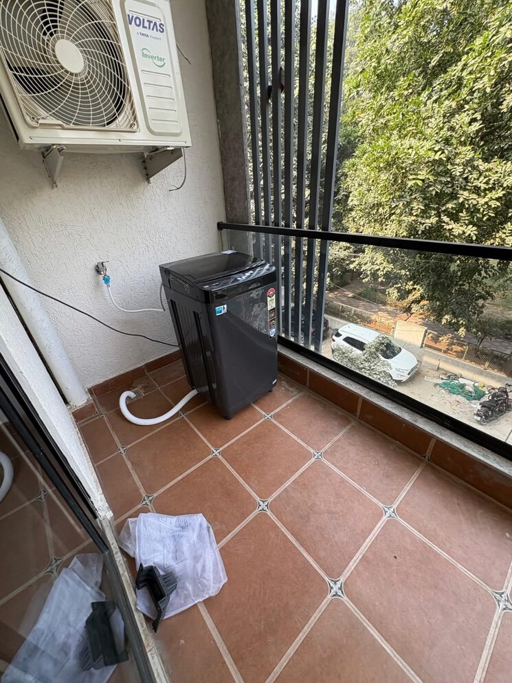 Balcony, saket 1 Bedroom 550 Sq.Ft. Apartment In Saket Delhi 9751014