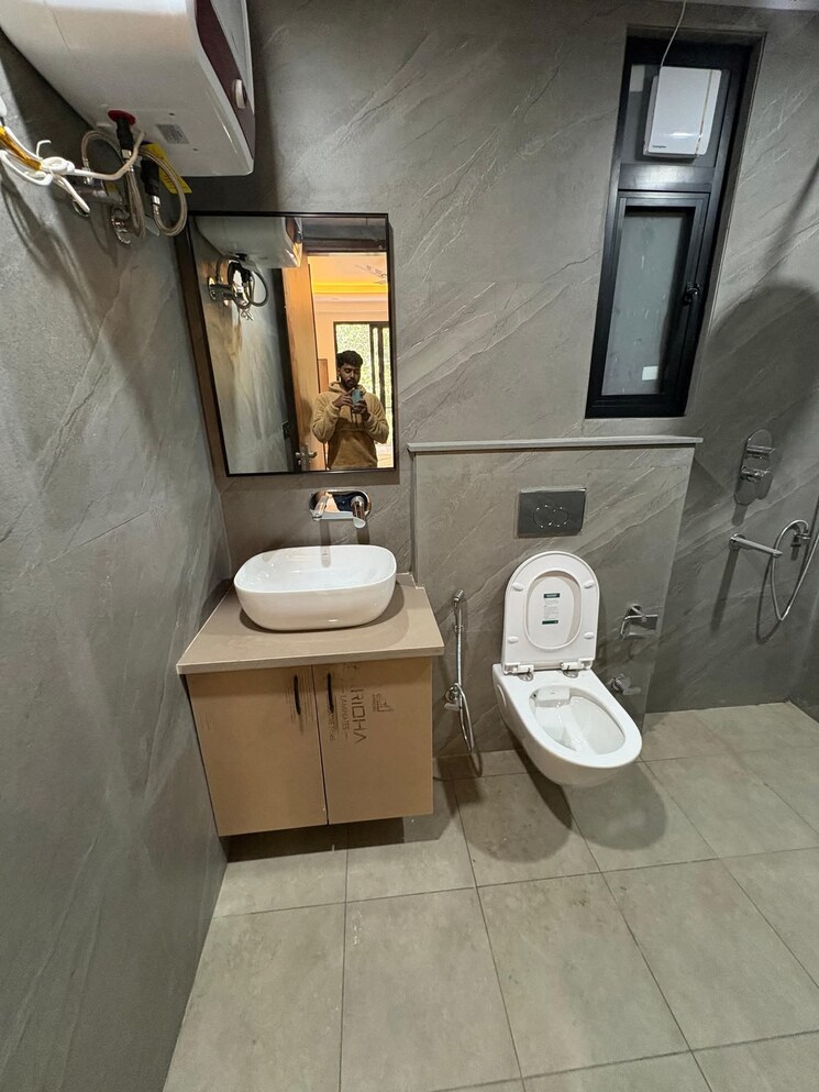 Bathroom, saket 1 Bedroom 550 Sq.Ft. Apartment In Saket Delhi 9751014