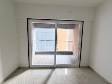 Room in 3 BHK Apartment at Shubh Nirvana, Viman Nagar – for Sale