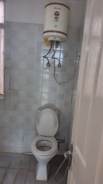 Bathroom in 3 BHK Apartment at Tulip White, Sector 69 – for Rent