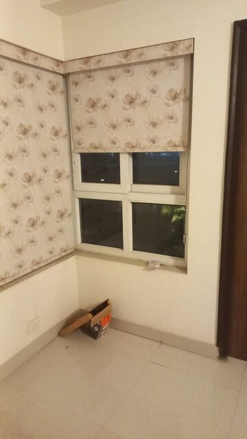 Room in 3 BHK Apartment at Adani Oyster Arcade, Sector 102 – for Rent