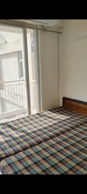 Room in 1 BHK Apartment at Shree Vardhman Green Court, Sector 90 – for Sale