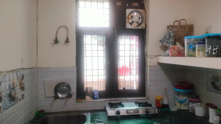 Kitchen, sector 41 2 Bedroom 150 Sq.Mt. Independent House In Sector 41 Noida 9751225