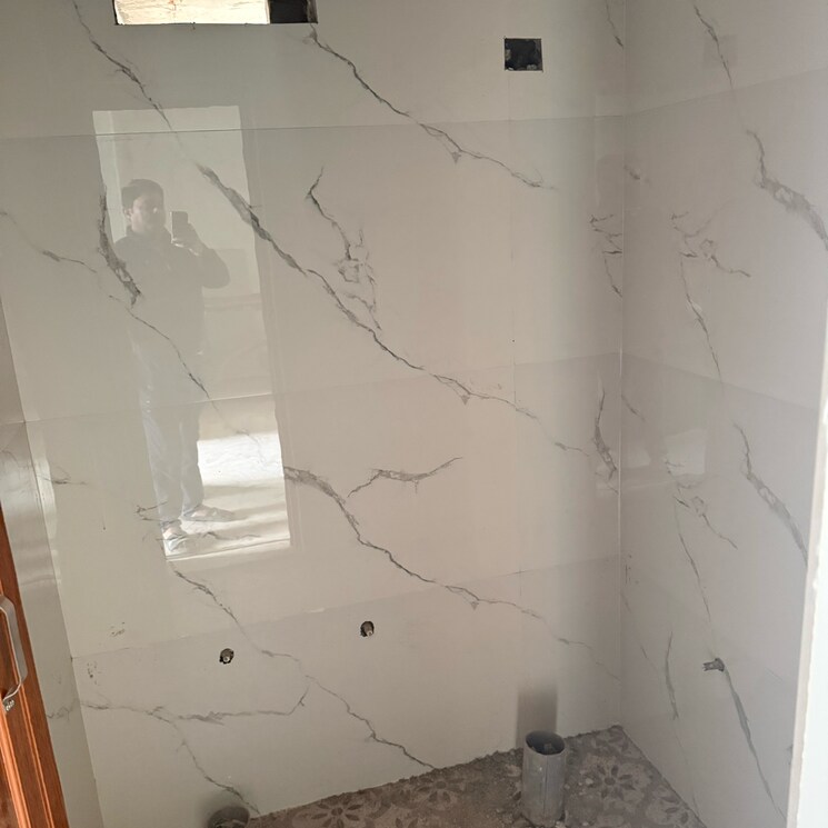 Bathroom, sector 81 3 Bedroom 1400 Sq.Ft. Builder Floor In Sector 81 Noida 9751244