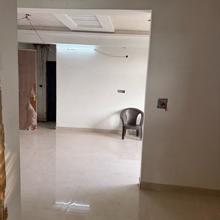 Bathroom, sector 81 3 Bedroom 1400 Sq.Ft. Builder Floor In Sector 81 Noida 9751244