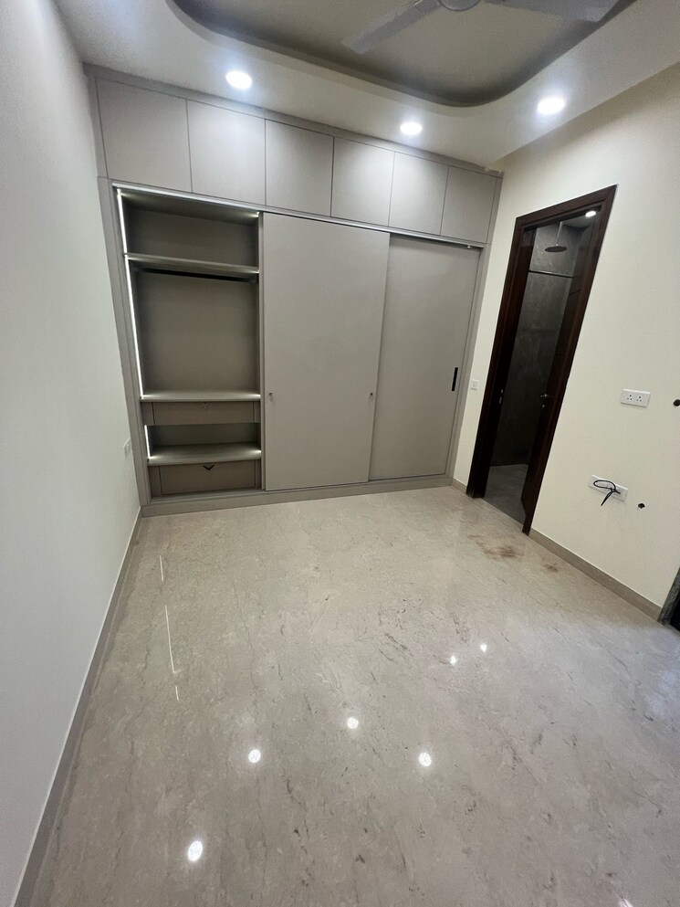 Room, lajpat nagar i 2 Bedroom 900 Sq.Ft. Builder Floor In Lajpat Nagar I Delhi 9751350