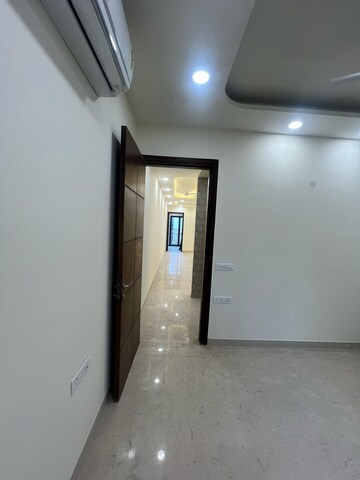 Building Lobby in 2 BHK Builder Floor at Lajpat Nagar I – for Rent