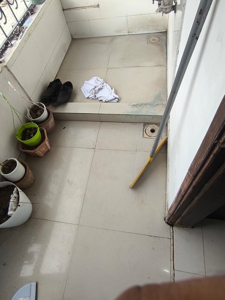 Bathroom, adajan 2 Bedroom 1285 Sq.Ft. Apartment In Adajan Surat 9751362