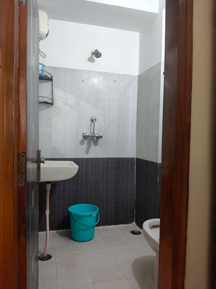 Bathroom, vaishali nagar 1 Bedroom 350 Sq.Ft. Apartment In Vaishali Nagar Jaipur 9751379