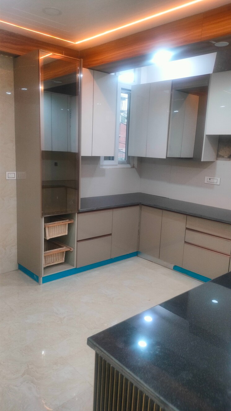 Kitchen, amrapali-silicon-city 3.5 Bedroom 1650 Sq.Ft. Apartment In Sector 76 Noida 9751429