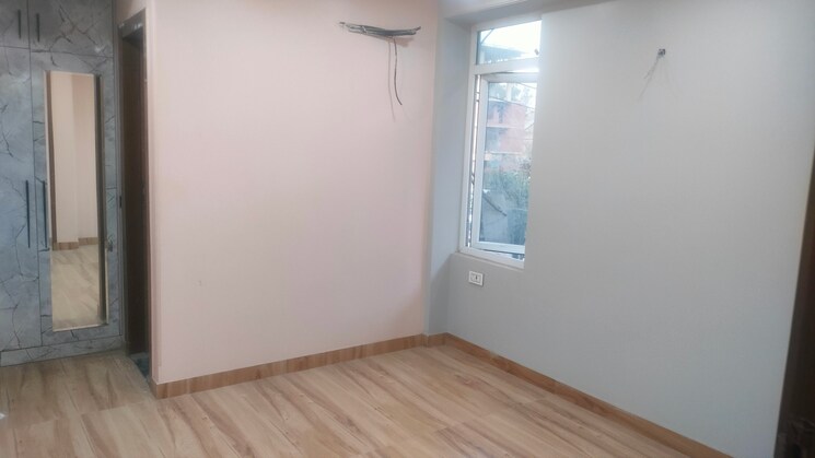 Room, amrapali-silicon-city 3.5 Bedroom 1650 Sq.Ft. Apartment In Sector 76 Noida 9751429