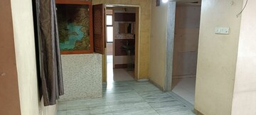 Room in 3 BHK Apartment at Sector 27 – for Rent